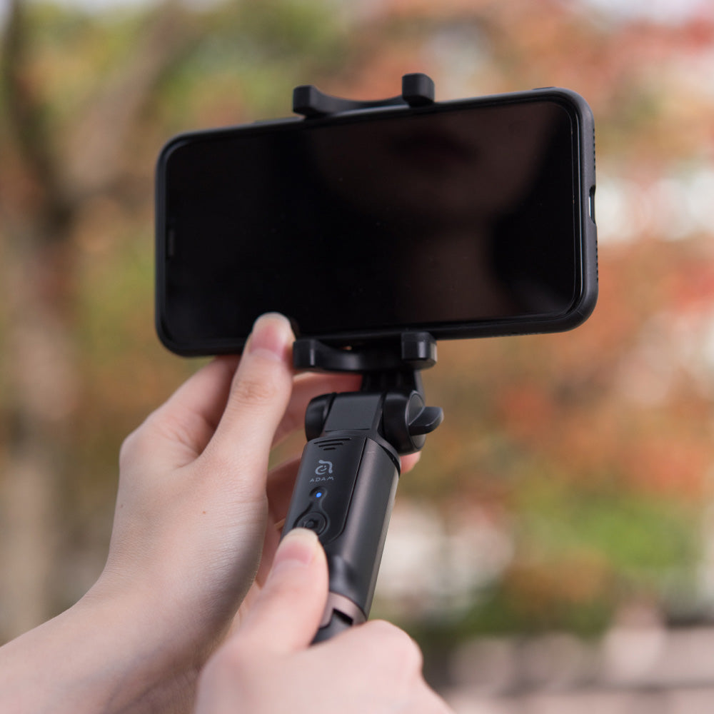SELFIE Wireless Bluetooth Tripod Selfie Stick