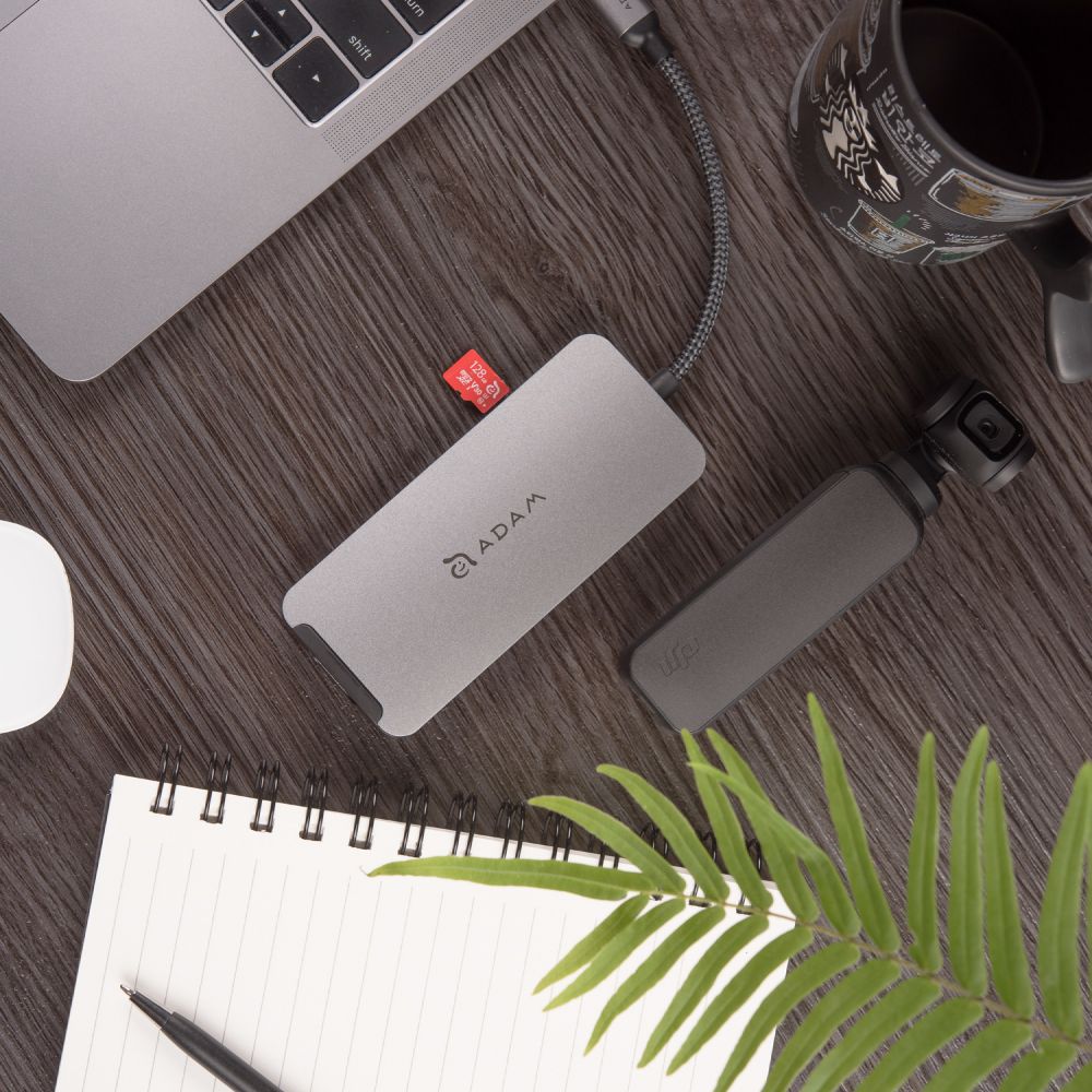 CASA HUB A08 USB-C 3.1 8-in-1 Port Hub