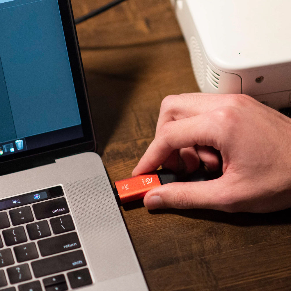 iKlips C Apple Lightning/USB-C Flash Drive