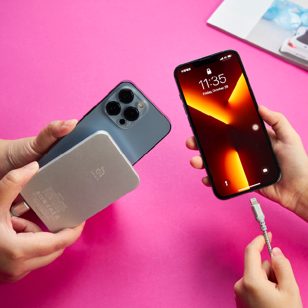 GRAVITY C1 - Magnetic Wireless Charging Power Bank