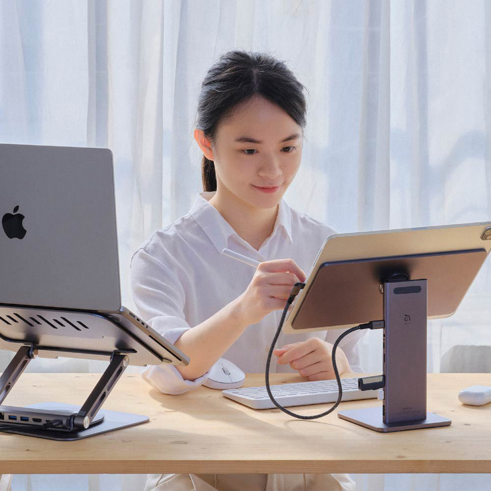 Mag M Pro Magnetic 8-in-1 iPad Stand Hub
