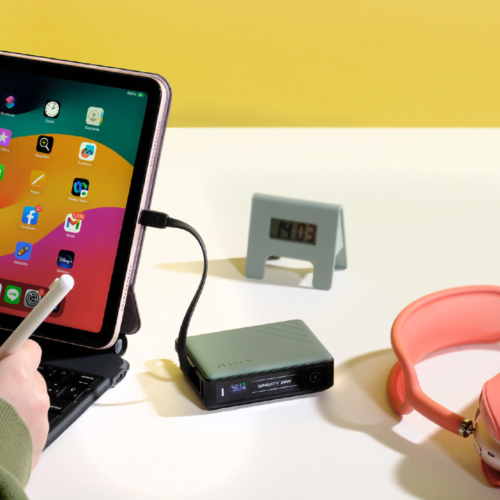GRAVITY 30W Fast Charging Power Bank With Built-In Cable