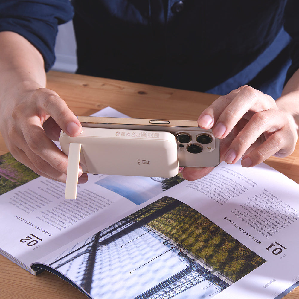 GRAVITY C2 - Magnetic Wireless Charging Power Bank