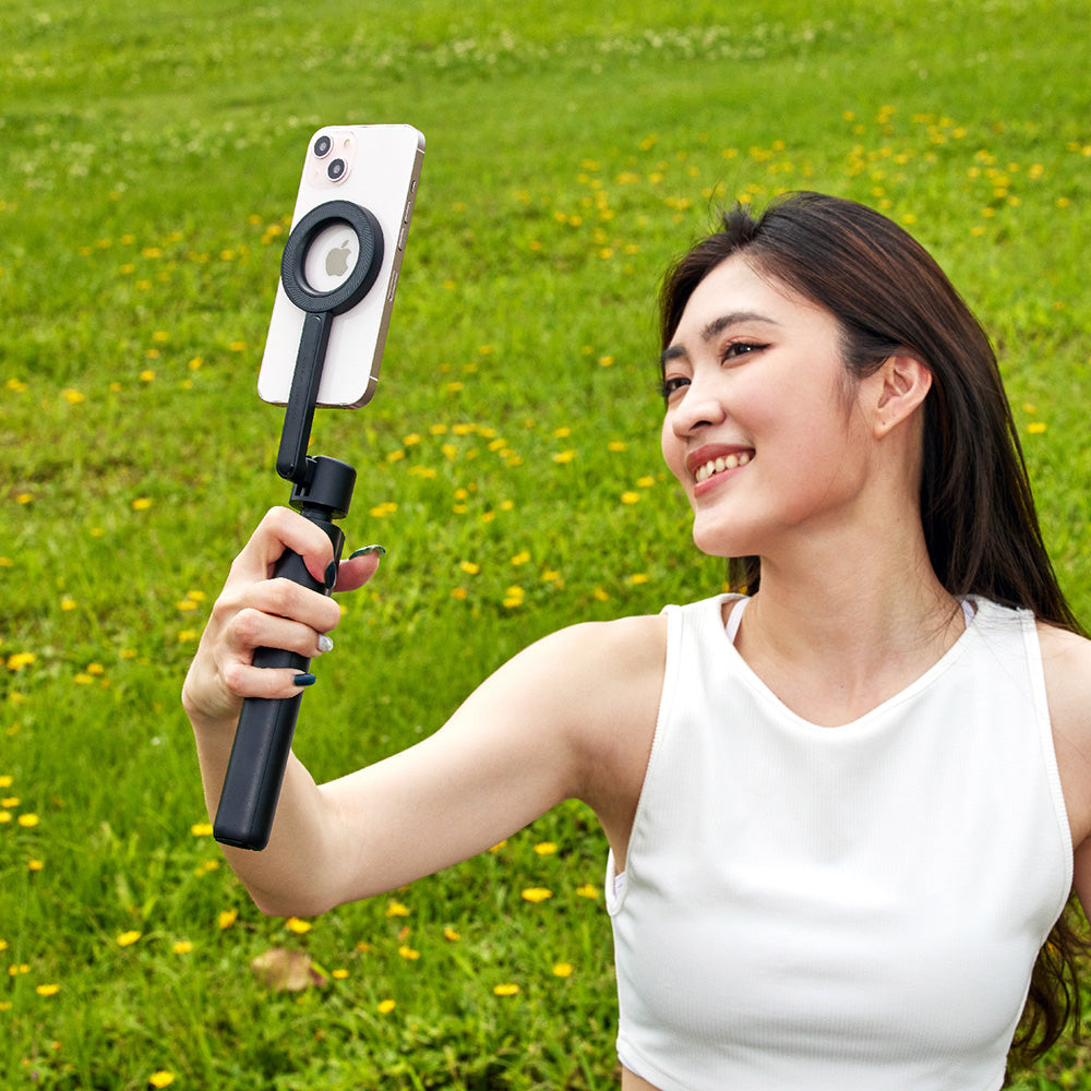 SELFIE II Wireless Bluetooth Tripod Selfie Stick