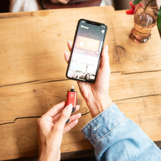 iKlips C Apple Lightning/USB-C Flash Drive