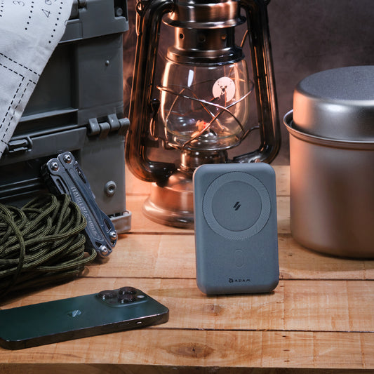 GRAVITY C2 - Magnetic Wireless Charging Power Bank