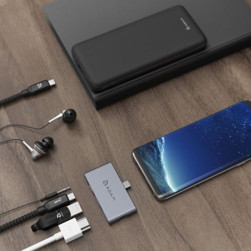 CASA Hub i4 USB 3.1 USB Type C (USB-C) 4 Port Hub for iPad Pro