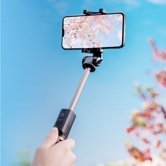 SELFIE Wireless Bluetooth Tripod Selfie Stick