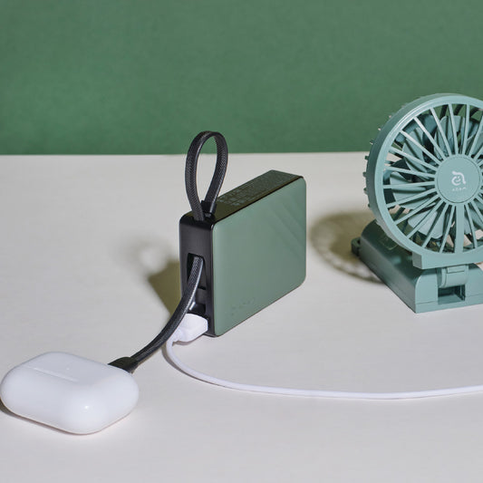 GRAVITY 30W Fast Charging Power Bank With Built-In Cable